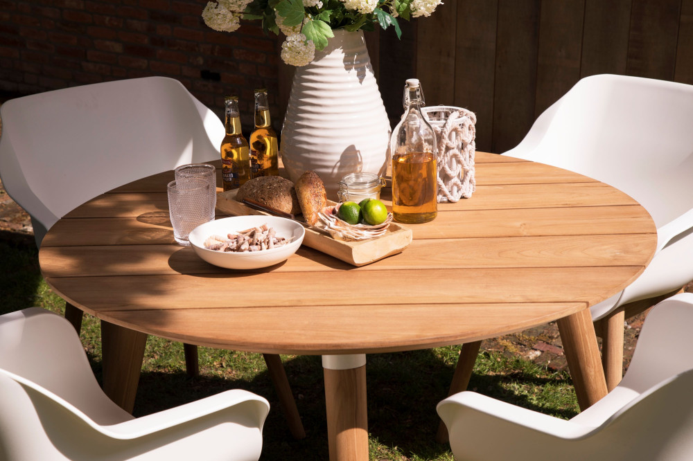 houten ronde tuintafel