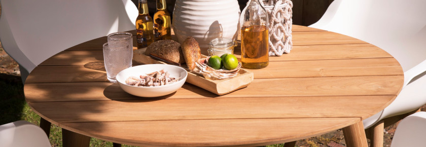 houten ronde tuintafel